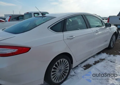 2013 Ford Fusion Hybrid Titanium из США, поврежденный, VIN 3FA6P0RU4DR281985